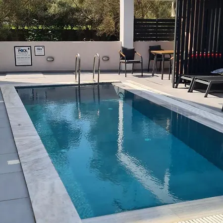 Apartman Theros