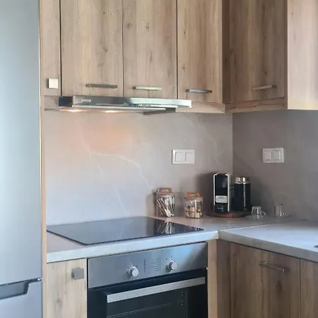 Apartman Theros Nikiána