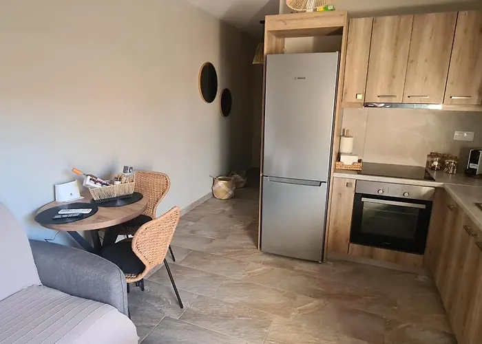 Theros Apartment