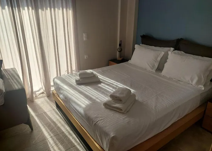 Apartment Theros Nikiana